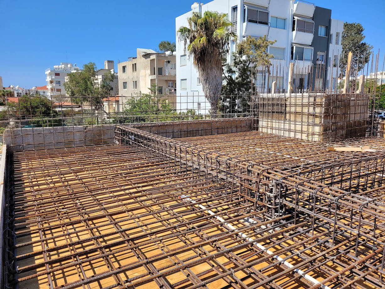 concrete reinforcement bars installed in slab, ready for concrete to be poured